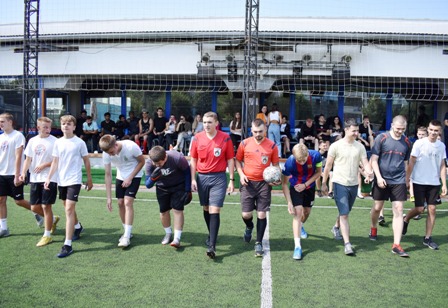 На “Льодовому майданчику” відбувся “Кубок Волонтерів” з міні-футболу