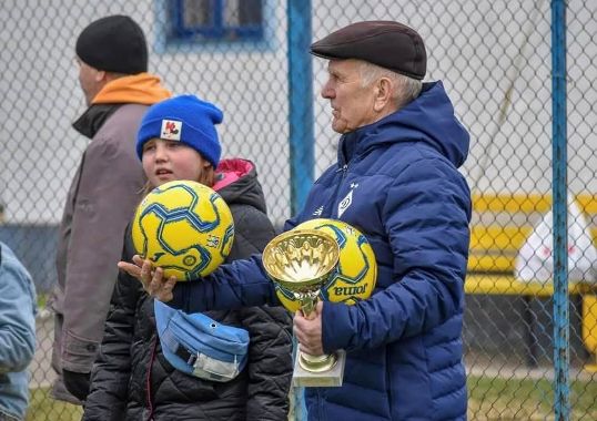Ветерани у віковій категорії “60+” провели благодійний турнір з міні-футболу