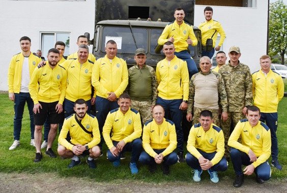 ФК “Брусниця” черговим донатом підтримує ЗСУ